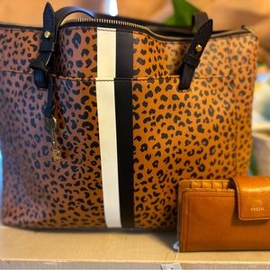 Fossil purse CHEETAH print with Tan Fossil wallet